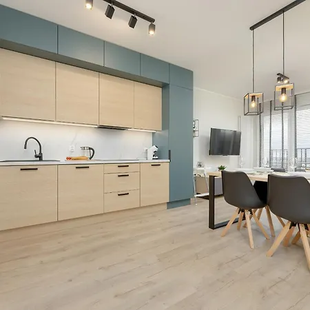 Lägenhet Unique Szczesliwa With Balcony Parking And Ac By Renters Gdańsk