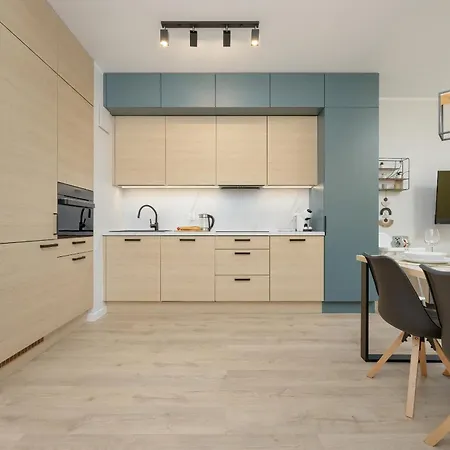 아파트 Unique Szczesliwa With Balcony Parking And Ac By Renters *