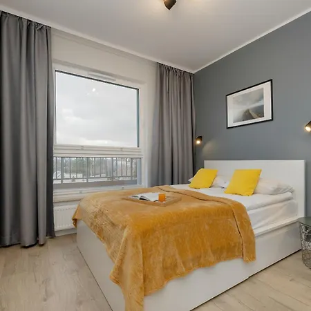 Unique Szczesliwa With Balcony Parking And Ac By Renters