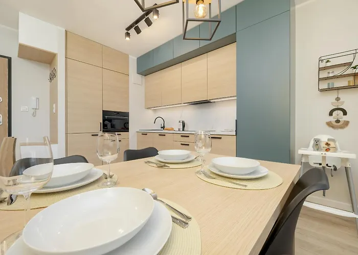 Unique Szczesliwa With Balcony Parking And Ac By Renters *