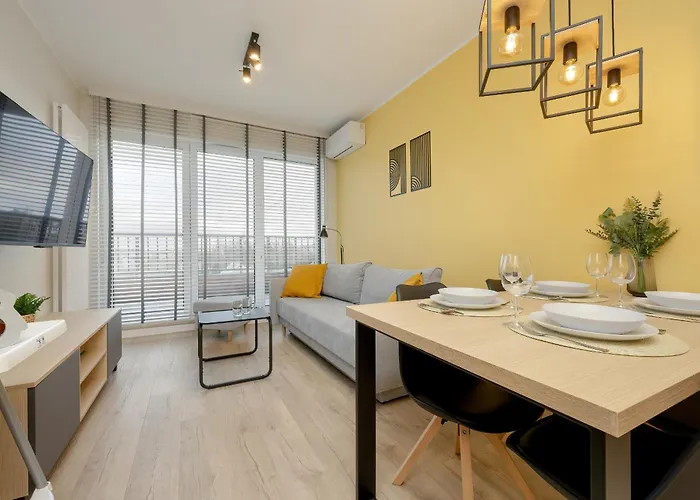 Daire Unique Szczesliwa With Balcony Parking And Ac By Renters